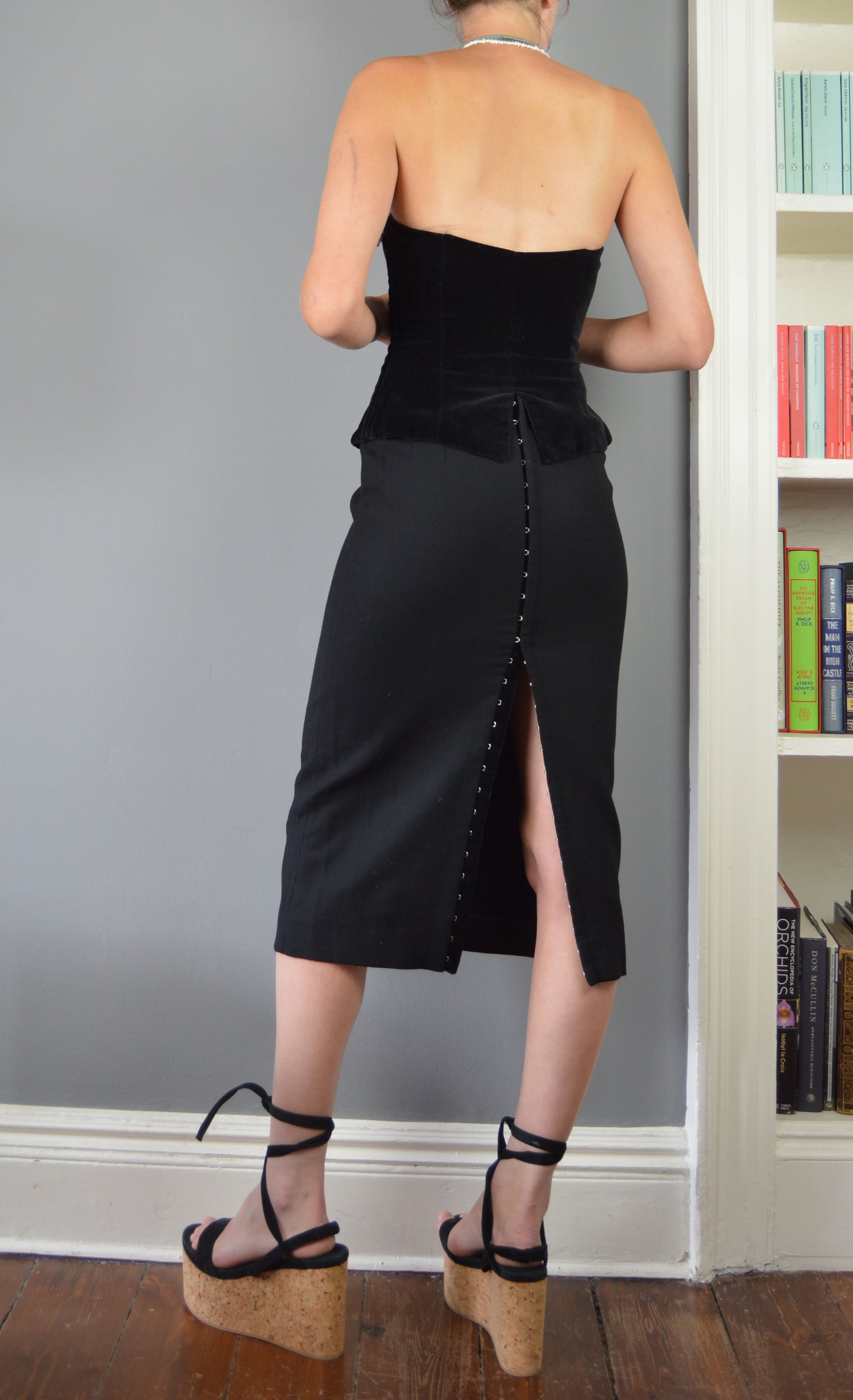 Vintage Dolce & Gabbana Black Pencil Skirt