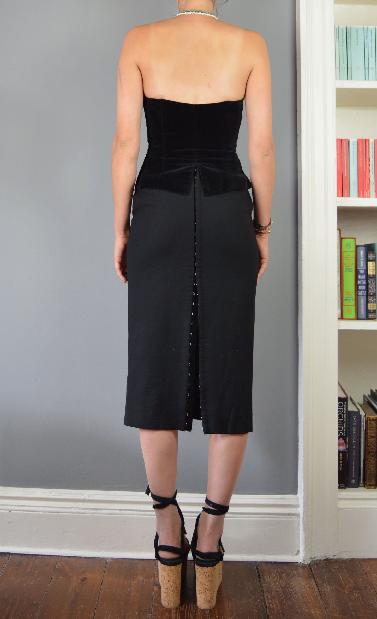 Vintage Dolce & Gabbana Black Pencil Skirt