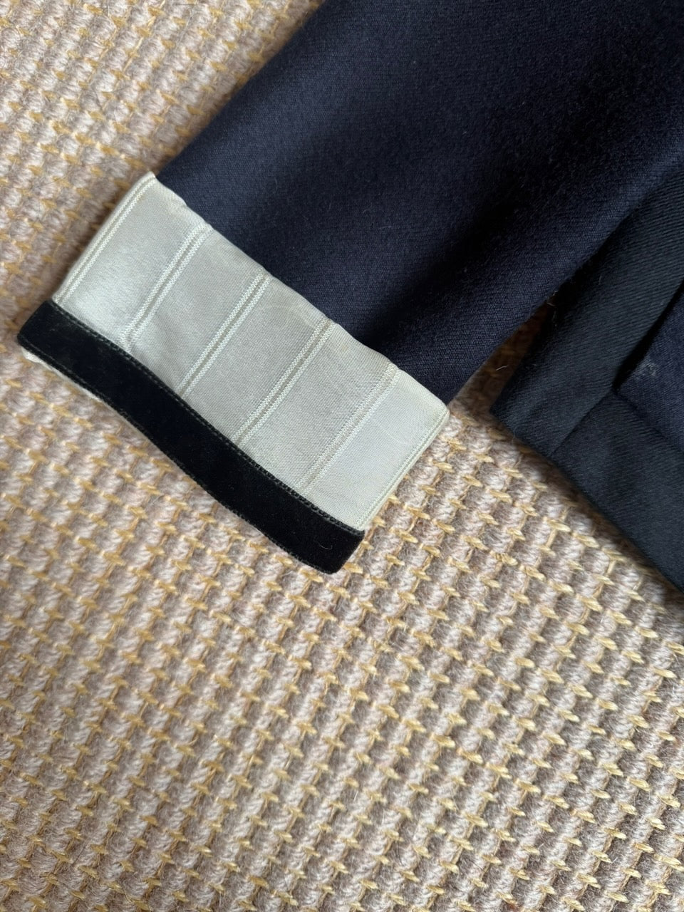 RESERVED!! Vintage Chloé F/W 2005 Wool Jacket with Sequins