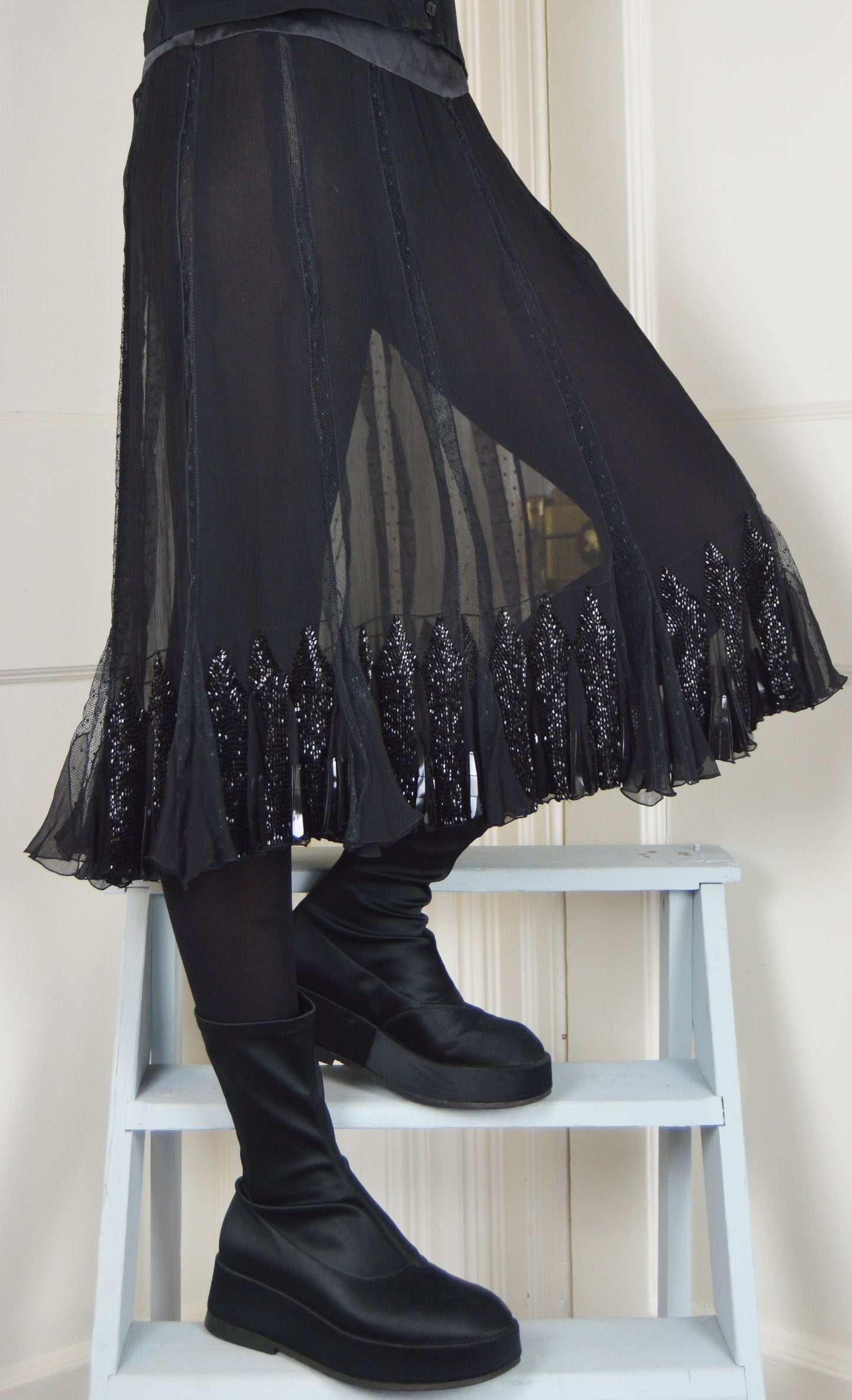 Chloe F/W 2005 Black Silk Sequinned Skirt